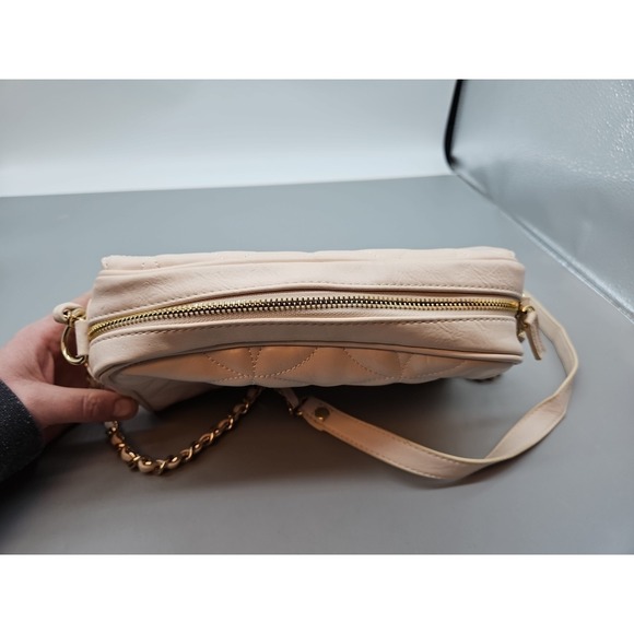Forever 21 Blush Pink Quilted Faux Leather Shoulder Purse Gold Tone Hardware - Picture 6 of 13